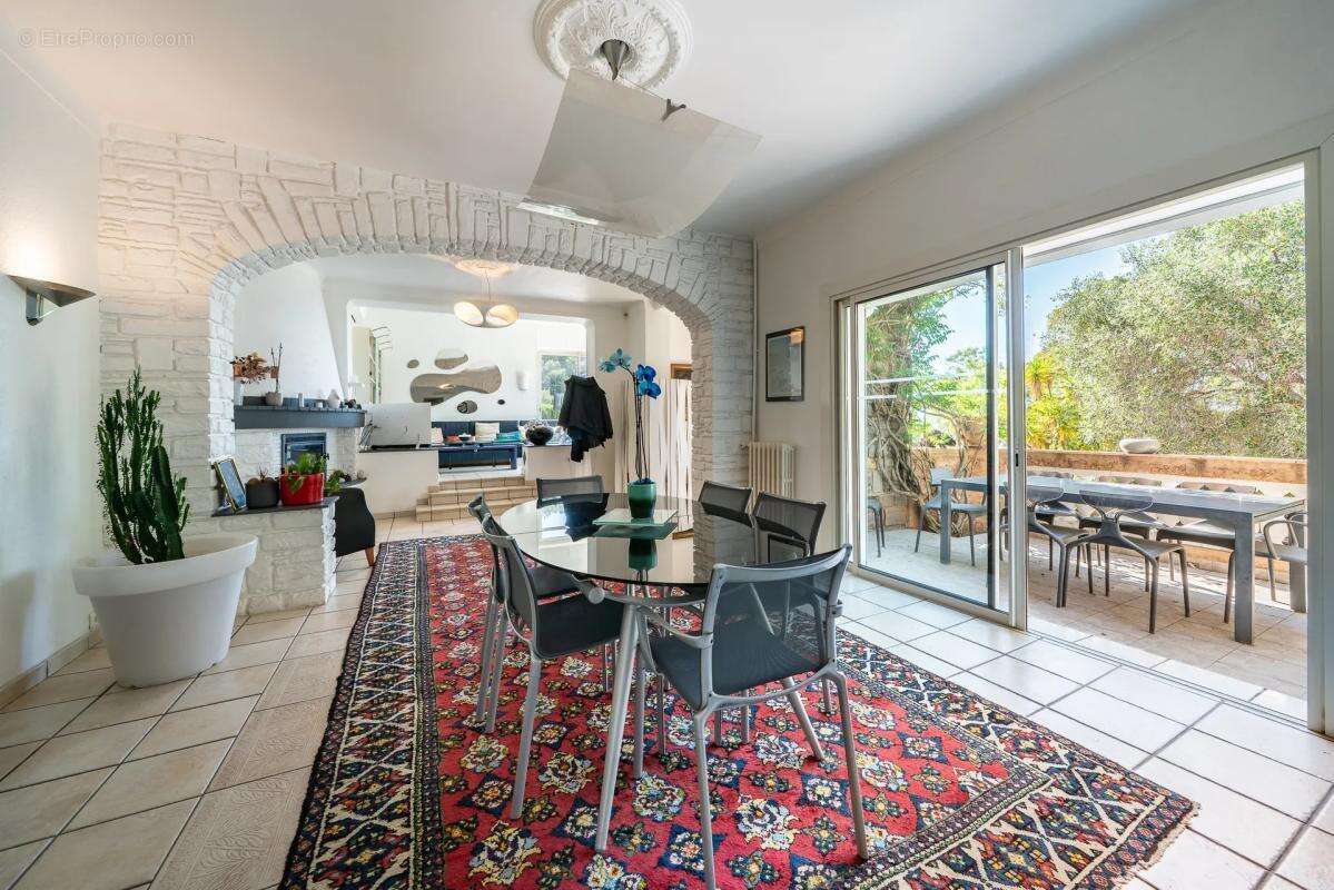 Maison à SAINT-RAPHAEL