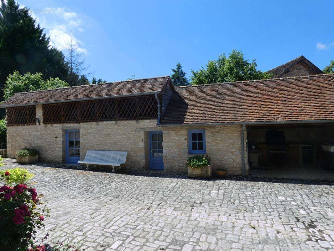 Maison125 m2 / 3 chambres / grange / terrain 4225m² - photo 4