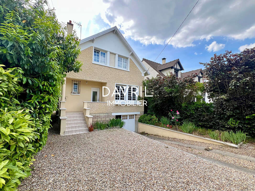 Maison à CONFLANS-SAINTE-HONORINE