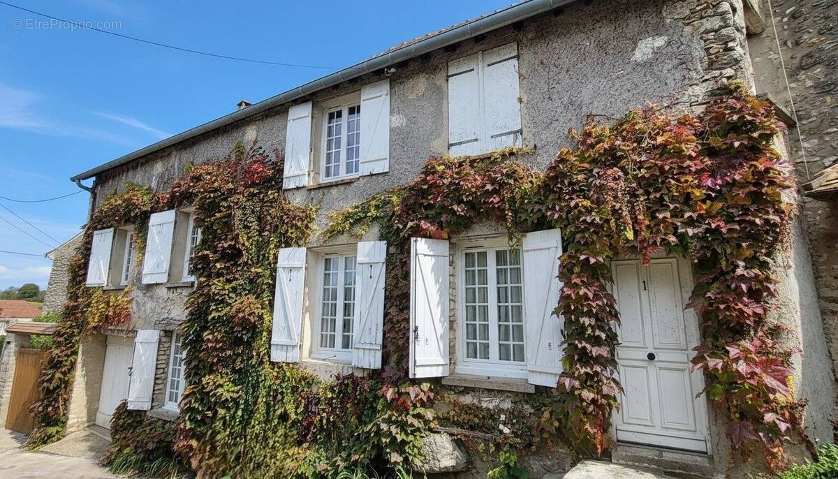 Maison à JUMEAUVILLE