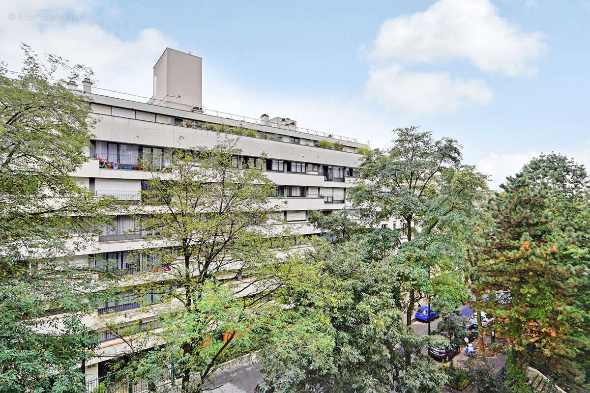 Appartement à PARIS-20E