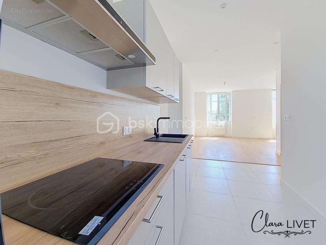 Appartement T3 - Entièrement rénové - Rue Gustave Nadaud - photo 2