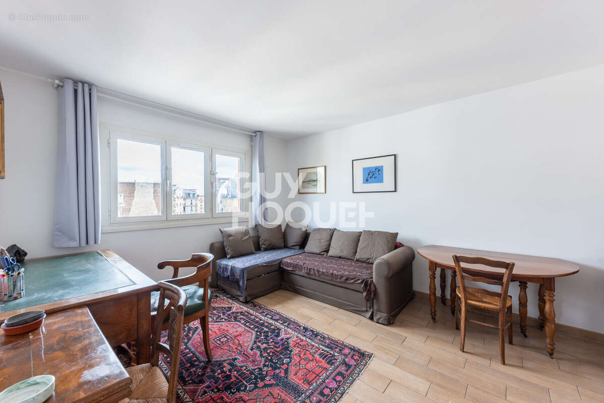Appartement à PARIS-12E