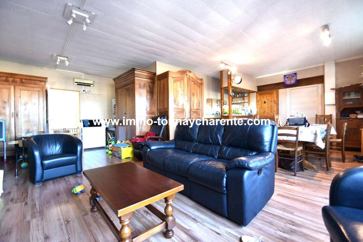 Maison à TONNAY-CHARENTE