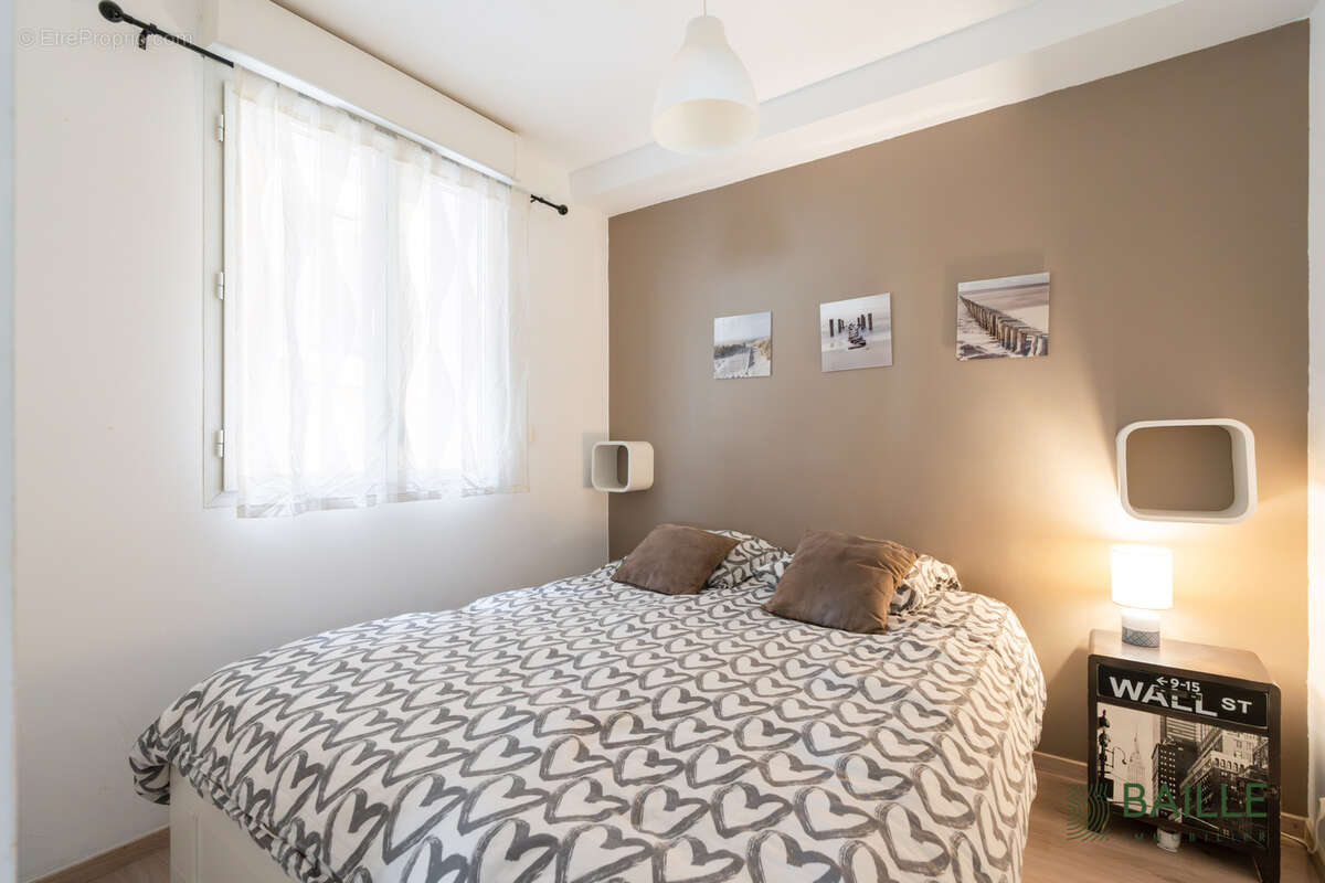 Appartement à MARSEILLE-2E