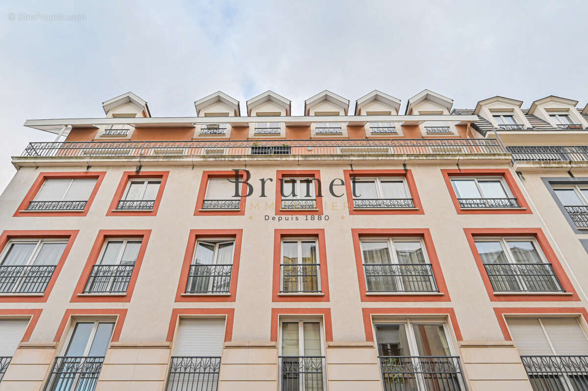 Appartement à SAINT-MAUR-DES-FOSSES