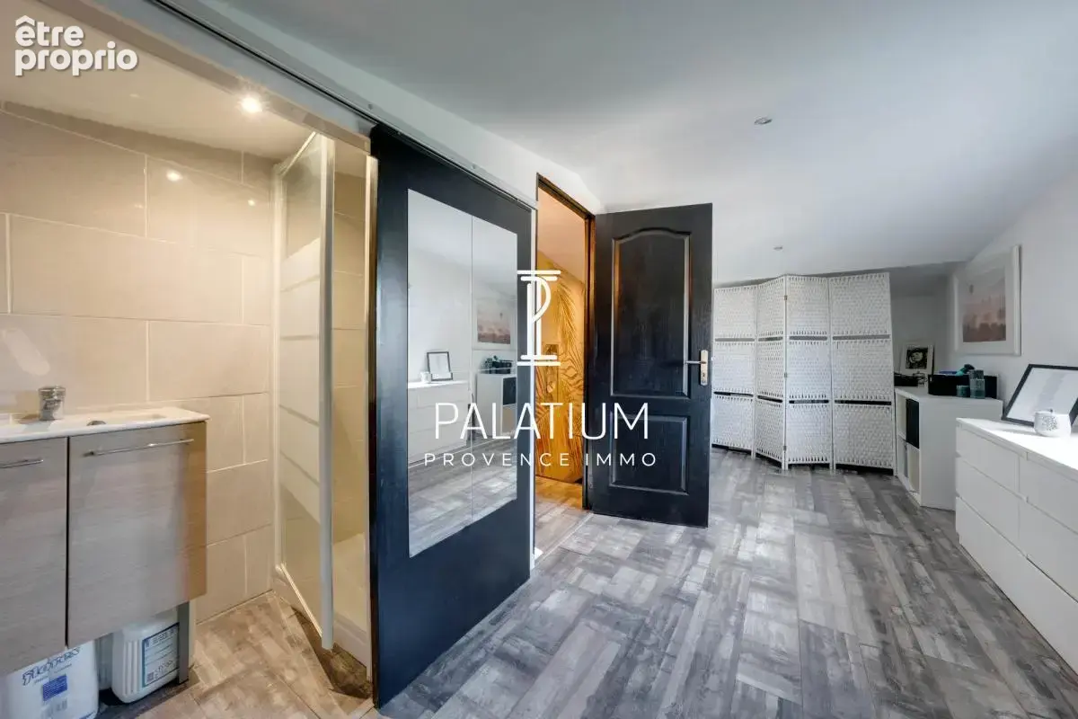 Maison rénovée avec 2 appartements – Vue panoramique sur la Sainte-Baume, Aubagne - photo 18