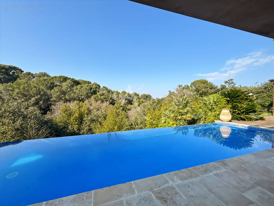 Maison à ANTIBES