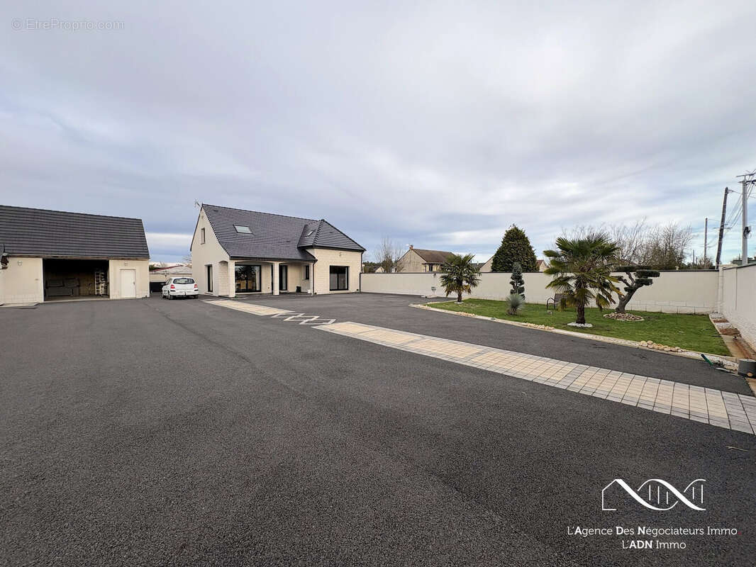 Maison à SAINT-MARTIN-D'ABBAT