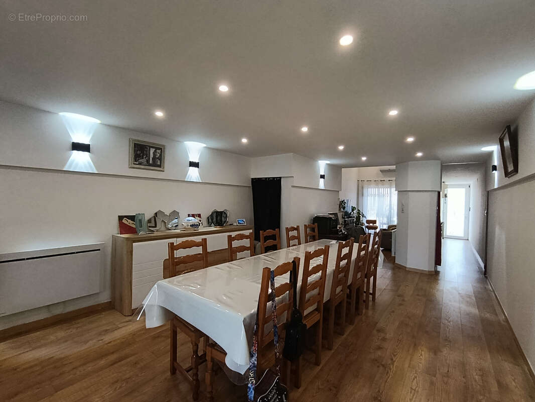 Maison à NEUFMAISONS