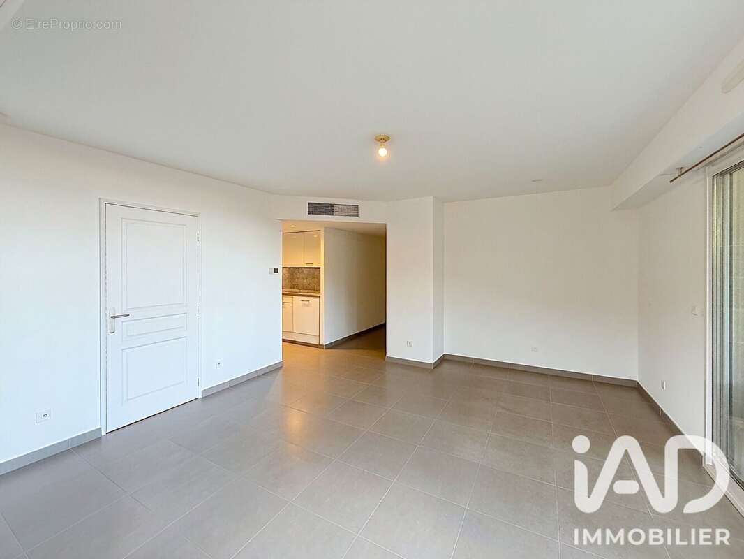 Photo 6 - Appartement à ROQUEBRUNE-CAP-MARTIN