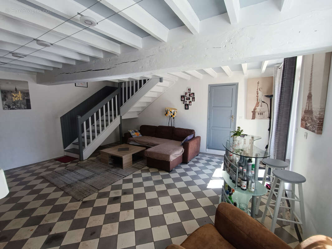 Maison à PRECY