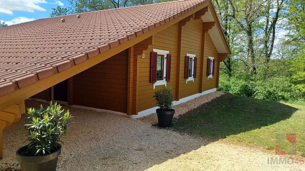 Maison à MAUROUX