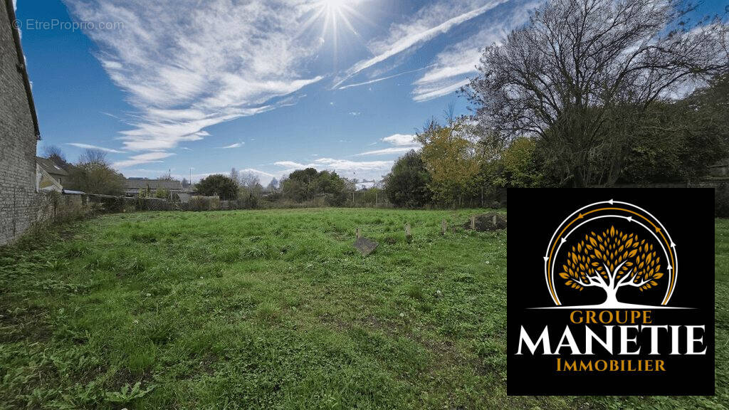 Terrain à LECLUSE