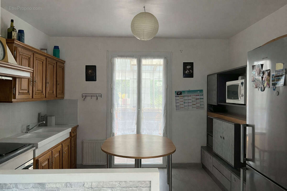 Maison T6 avec 2 logements indépendants - Saint-Pierre-les-Aubagne - photo 5