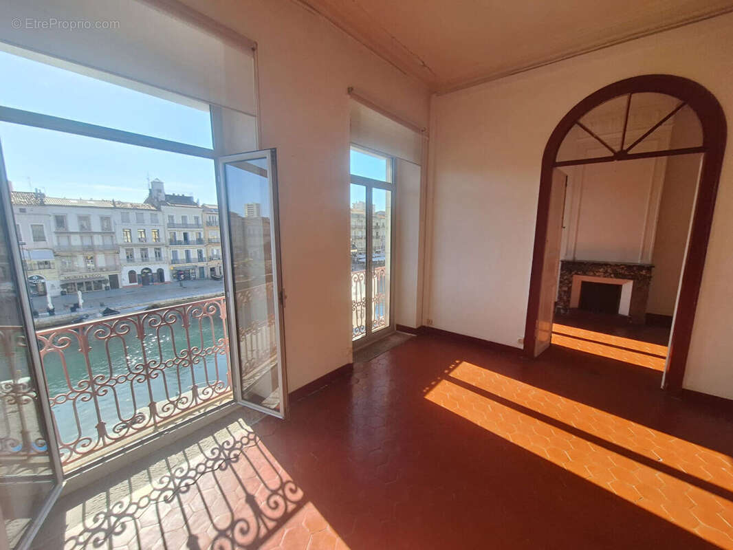Appartement Sète 7 pièce(s) 180m2 - photo 2