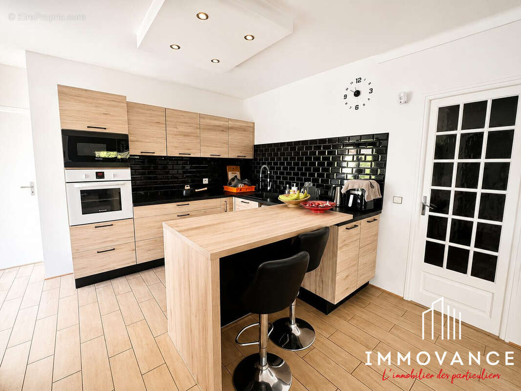 Maison 160 m² à Prades-Le-Lez  - photo 3