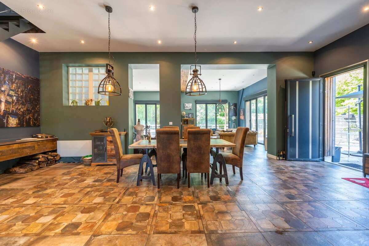 Maison à MONTGEROULT