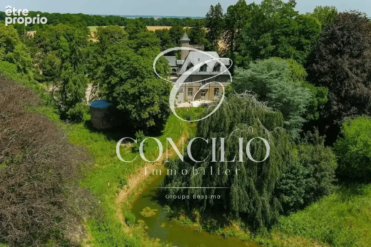 Château de caractère – 1 200 m² – domaine de 4,5 hectares – à 120 km de paris - photo 15