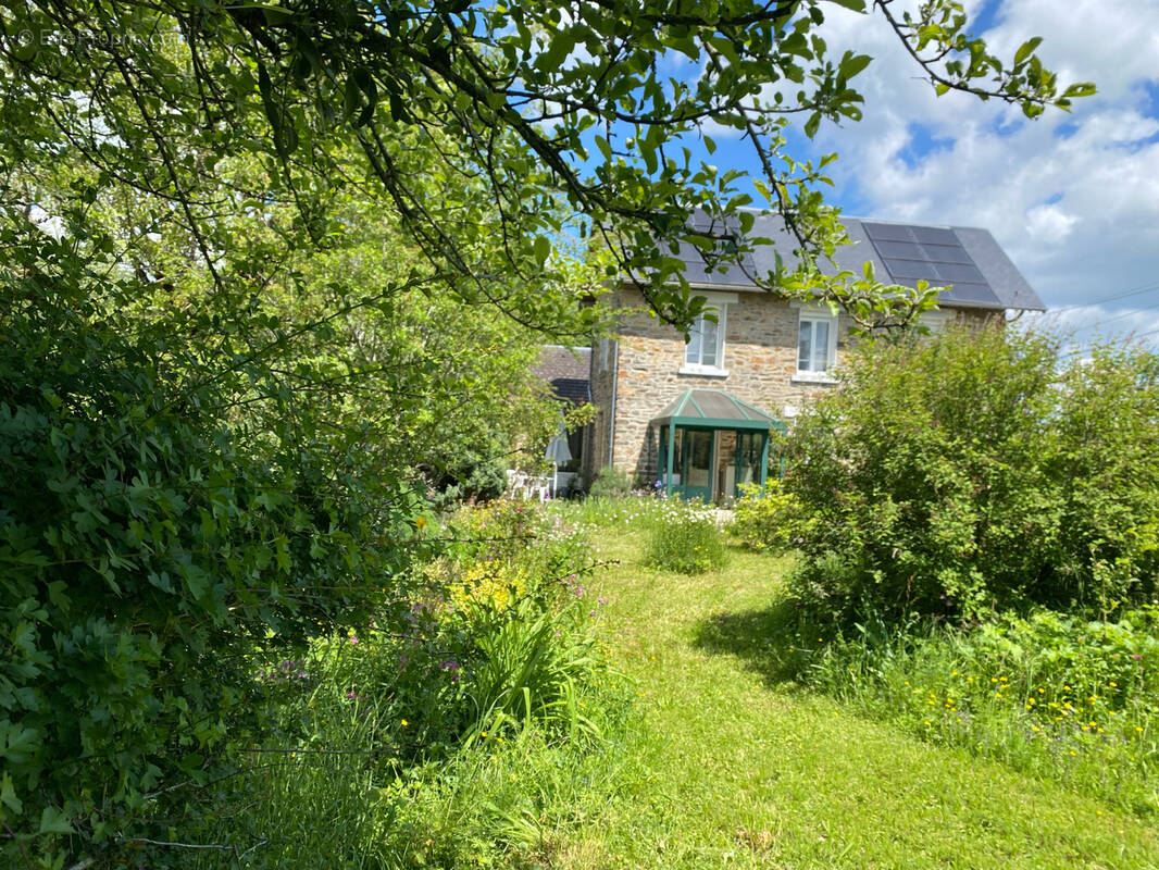 Maison à BENAYES