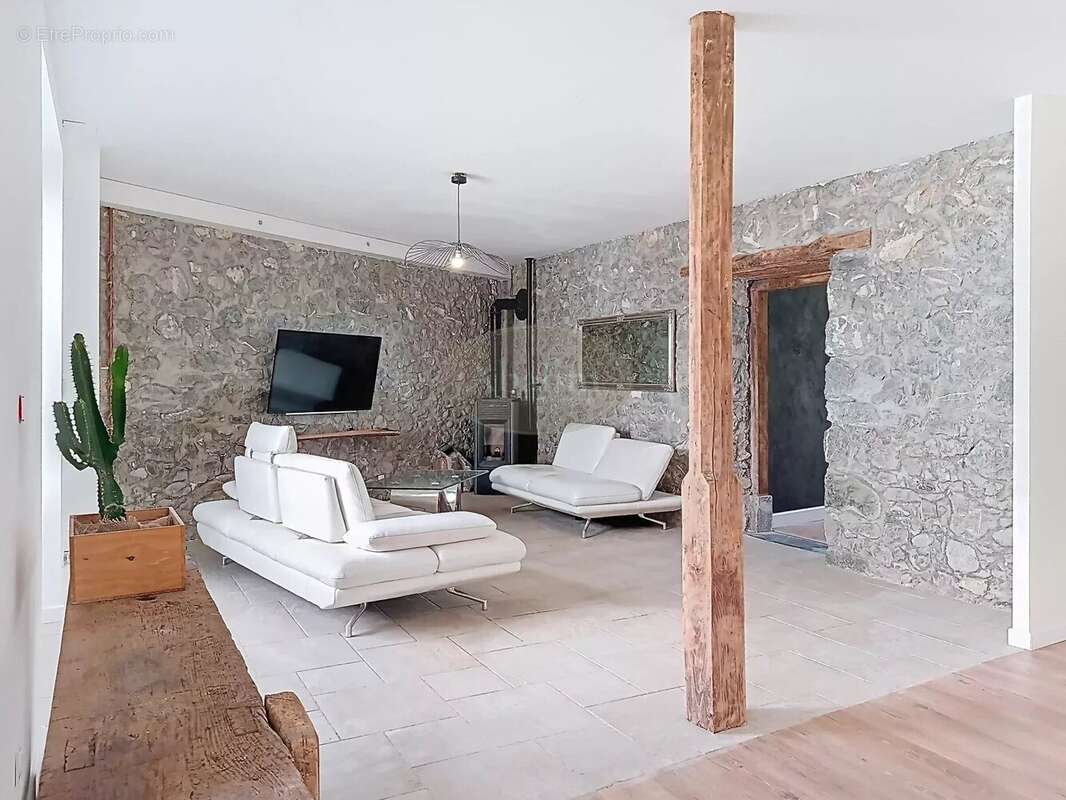 Maison à LA BASTIDE-DU-SALAT