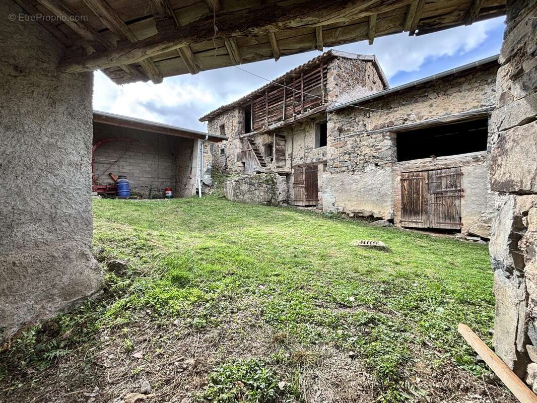 Maison à SAINT-PIERRE-LE-VIEUX