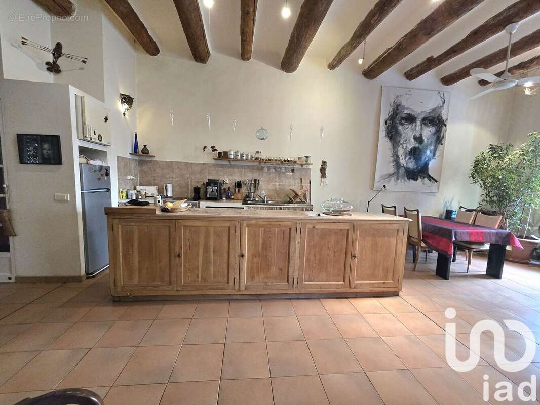 Photo 6 - Commerce à MARSEILLE-2E