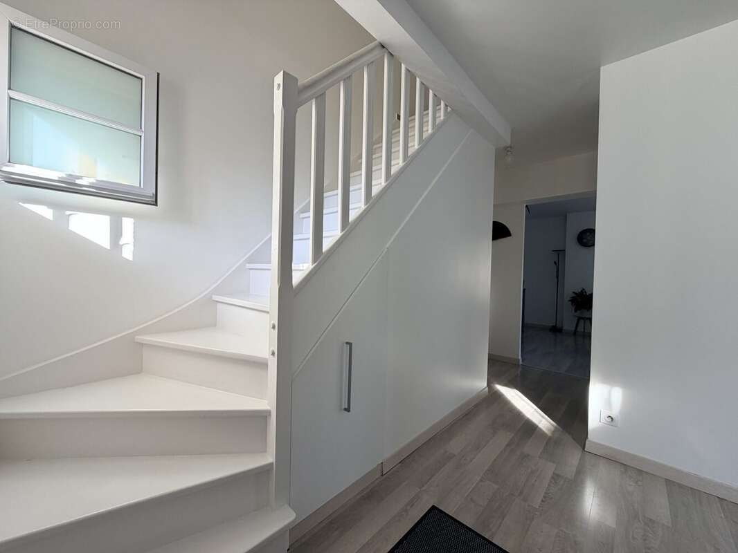 Maison à LA CHAPELLE-EN-SERVAL