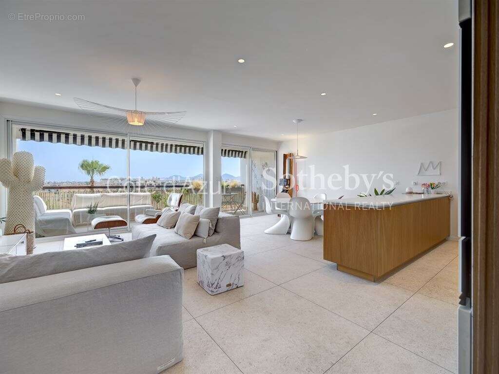 Appartement à CANNES