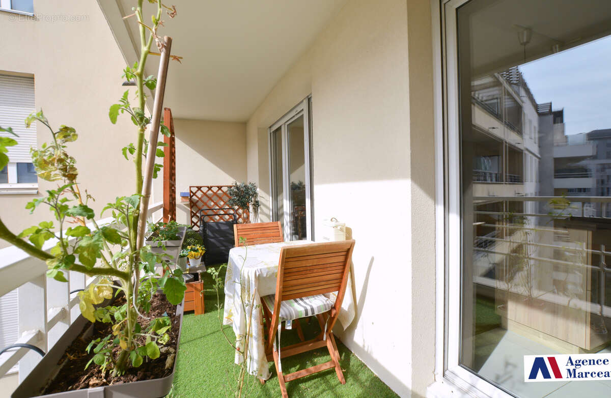 Appartement à COURBEVOIE