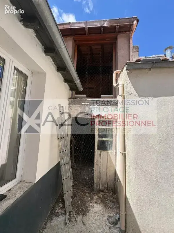 À vendre  local à aménager  projet studio / appartement  cen - photo 4