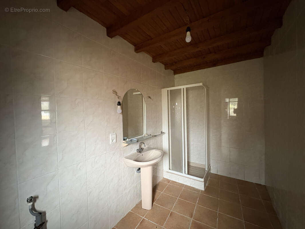 Maison à BERTHOLENE