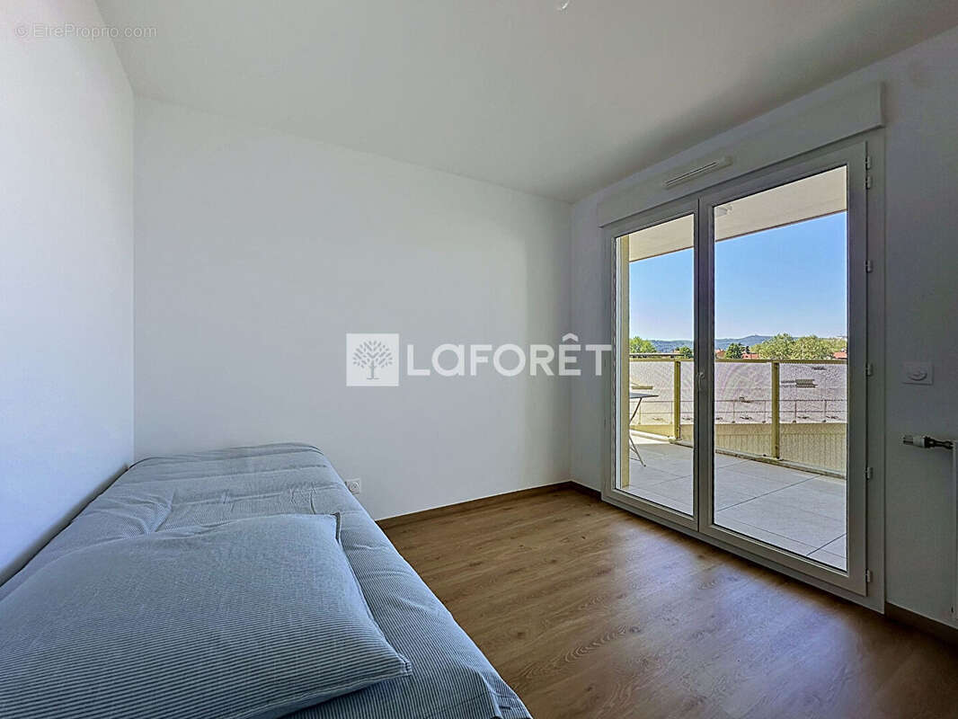 Appartement à RILLIEUX-LA-PAPE