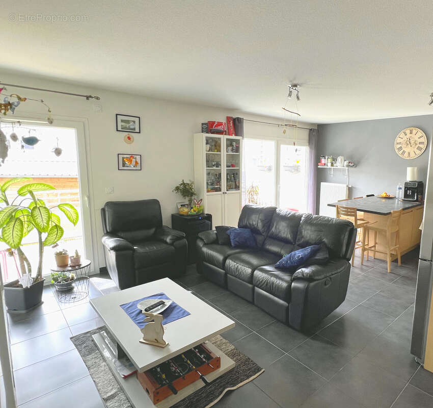 Appartement à ARCHAMPS