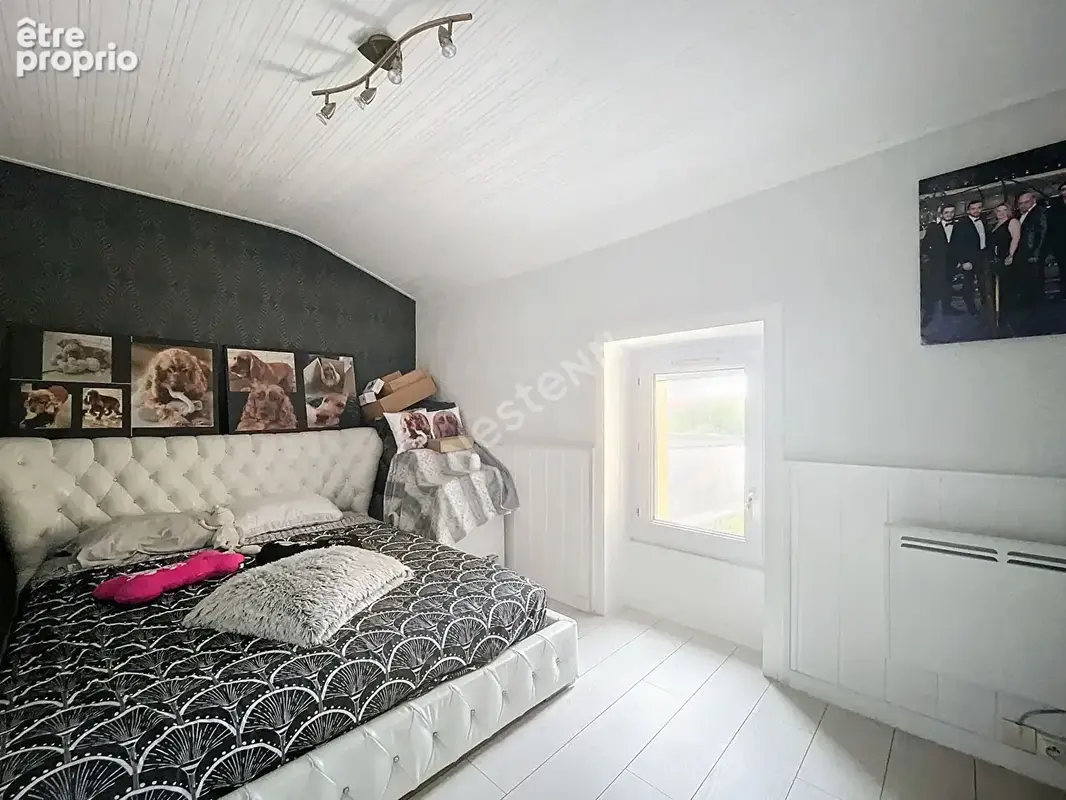 Bel ensemble immobilier - Maison - Appartement - Local commercial - Rendement locatif - photo 8