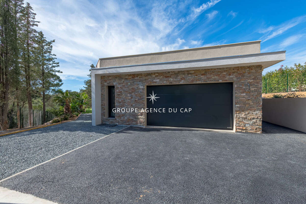 Maison à SAINT-RAPHAEL