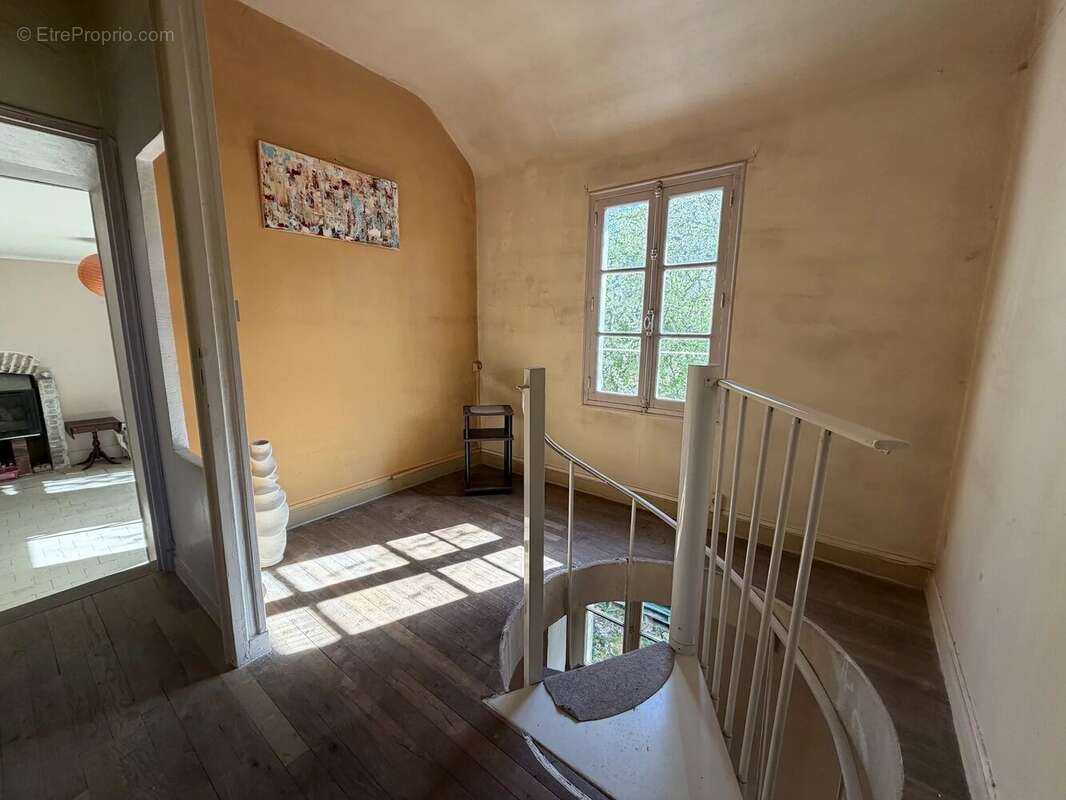 Maison à SAINT-HONORE-LES-BAINS