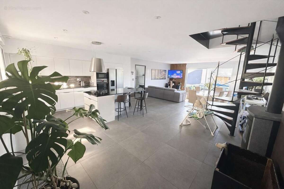 Photo 2 - Maison à CHATEAU-GONTIER