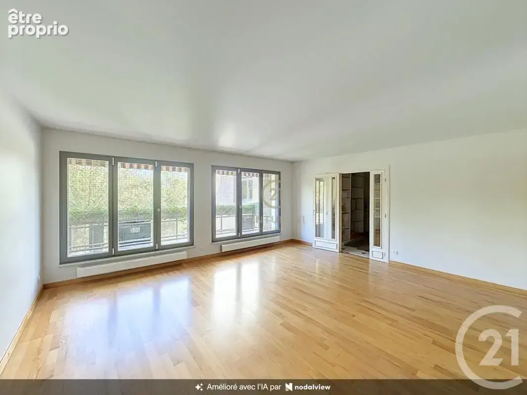 Appartement 4 pièces 109 m² à vendre à Lyon-4e (69004) - photo 3