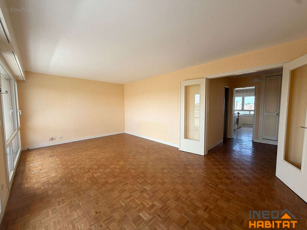 A VENDRE - Appartement Type 3 à RENNES (Secteur Bourg l'evêque) - photo 4