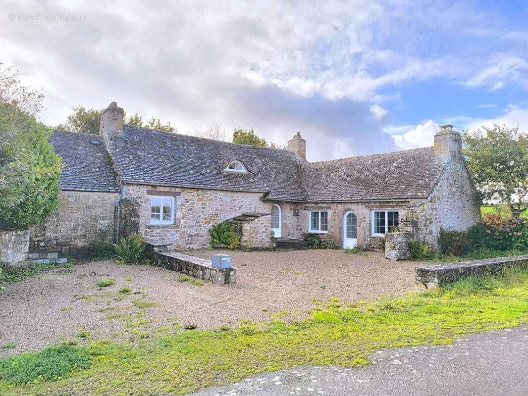 Maison à GUIMAEC