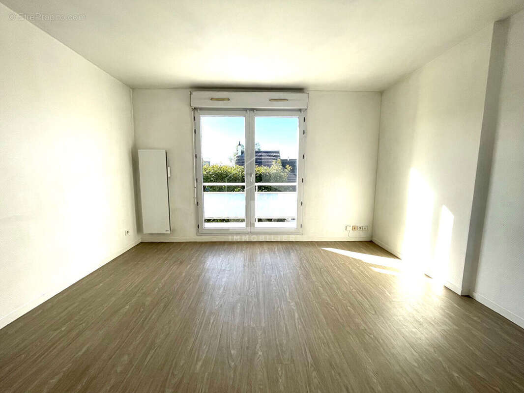 Appartement à SAINT-MAUR-DES-FOSSES