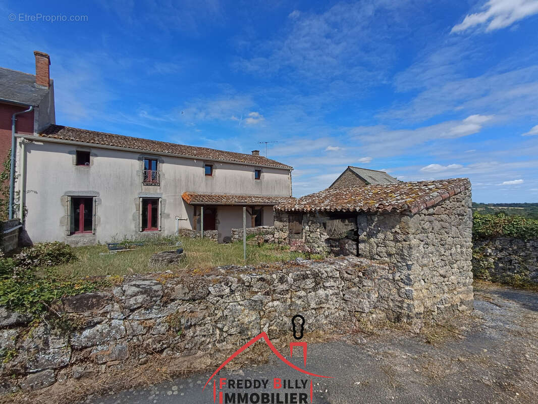 Maison 2 chambres + garage + cave + grand terrain - photo 2