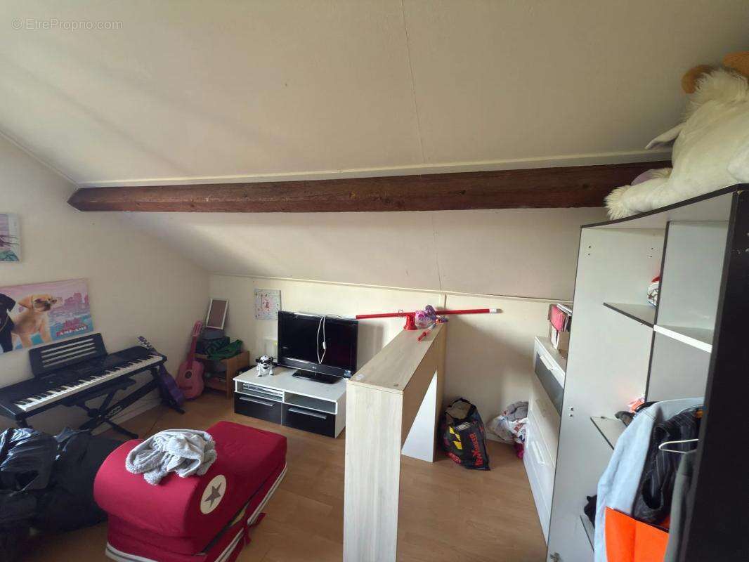 Maison à SAINT-GAL-SUR-SIOULE