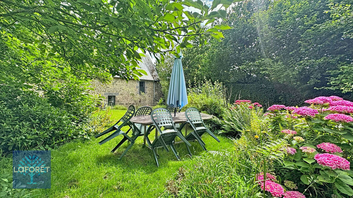 Maison à ANTRAIN