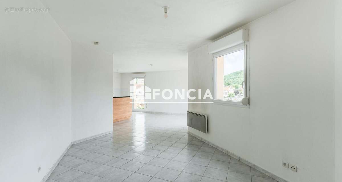 Appartement à ARS-SUR-MOSELLE