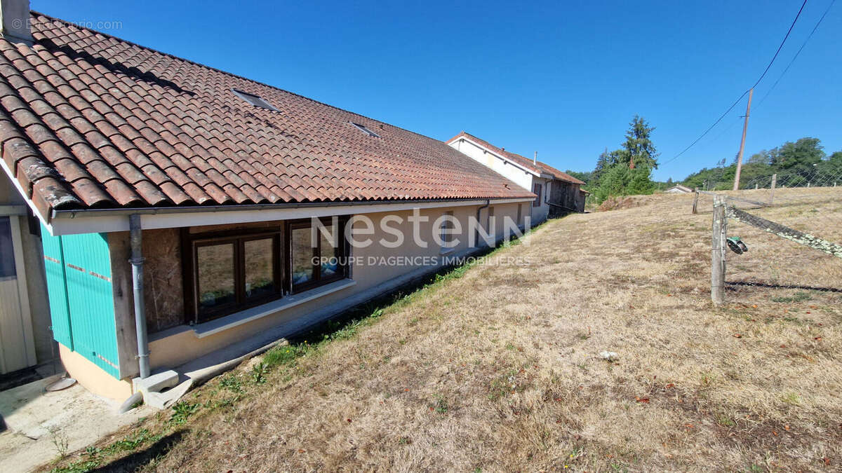 Maison à SAINT-SAUD-LACOUSSIERE