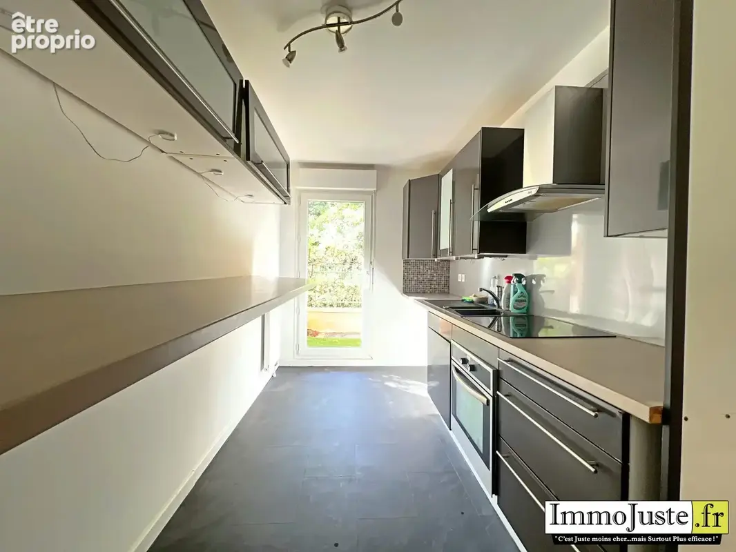 Appartement 4 pièces 85 m² à vendre à Guyancourt (78280) - photo 4