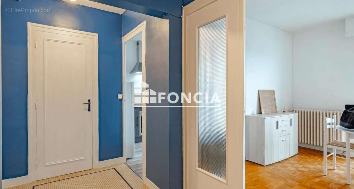 Appartement à SAINT-CYR-SUR-LOIRE