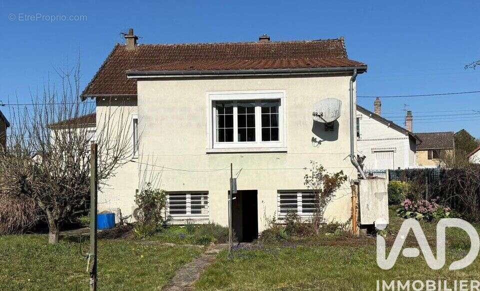 Photo 2 - Maison à SAINT-CLEMENT
